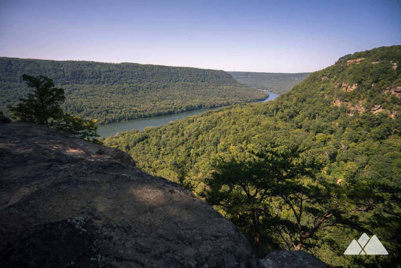 Cumberland Trail hiking Signal Mountain to Edwards Point
